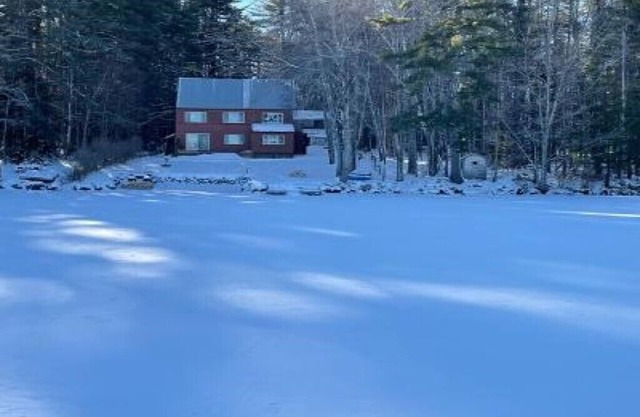 Highland Dream: Summer Paradise! 5BR/2BA W Sandy Beach, Stay and Play. 4 Seasons
