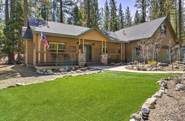 Hike + Explore: Graeagle Getaway w/Furnished Deck