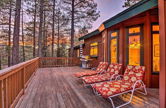 Hike, Ski, Fish: Big Bear Lake Lodge w/Deck