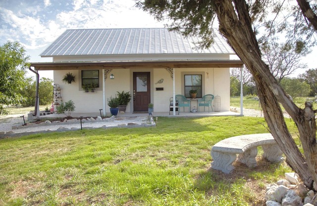 Hill Country Views from Azul Cottage