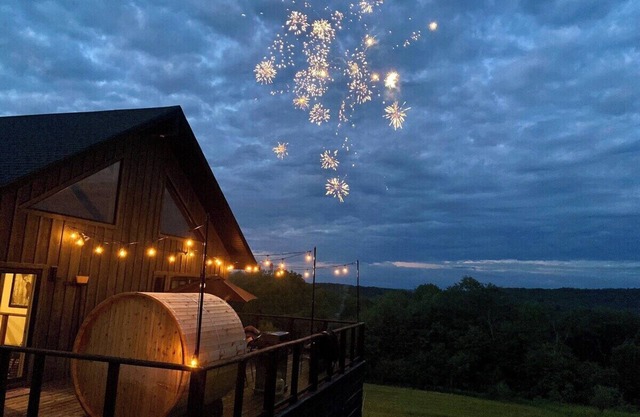 Hill Haus Ellicottville Chalet and Barrel Sauna!
