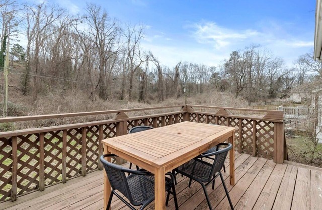 Hillside Haven - affordable, and convenient