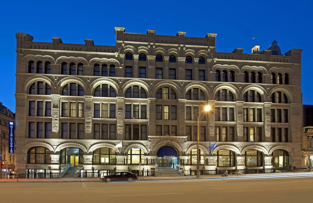 Hilton Garden Inn Milwaukee Downtown