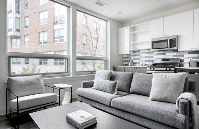 Hip East Cambridge Studio w/Gym & W/D, near Lechmere T, by Blueground