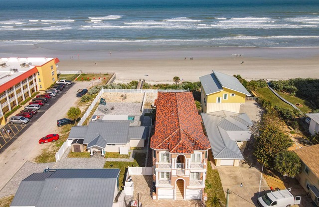 Hip Nautic ~ Luxury Beachfront Beach Home with Pool - Car Free Beach - 4071H