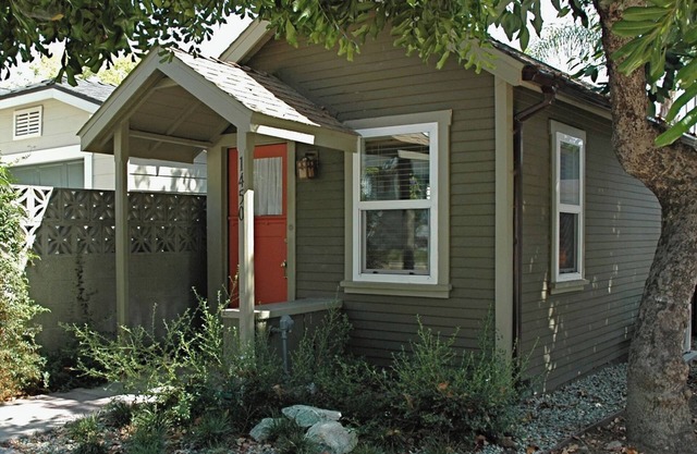 Historic 1923 Little House: Charming, Efficient & Perfectly Located in Pasadena