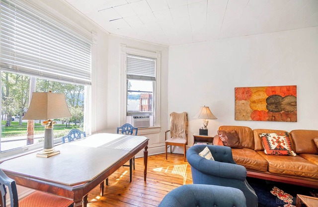Historic 3 Bed Home - Unique Experience