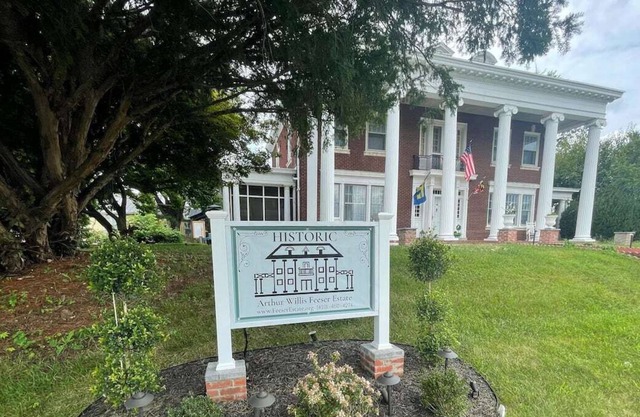 Historic BNB Near Gettysburg Room 2