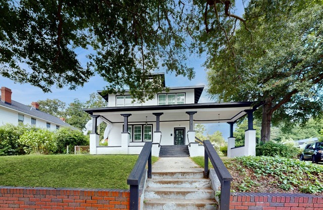 Historic charm and great location - Experience all Augusta has to offer
