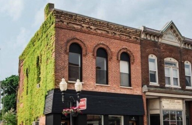 Historic Downtown Manistee Apartment