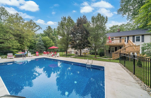 Historic Fenn Hill Estate w/Idyllic Vineyard Views - Arcade, Hot Tub, Fire Pit & Pool