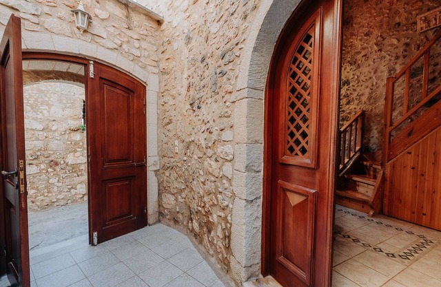 Historic guest house "Arkadi Spa" with beautiful sea views