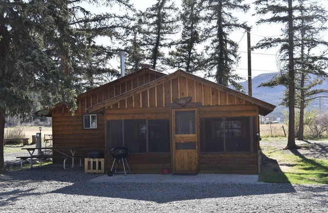Historic Moose Lodge Cabin