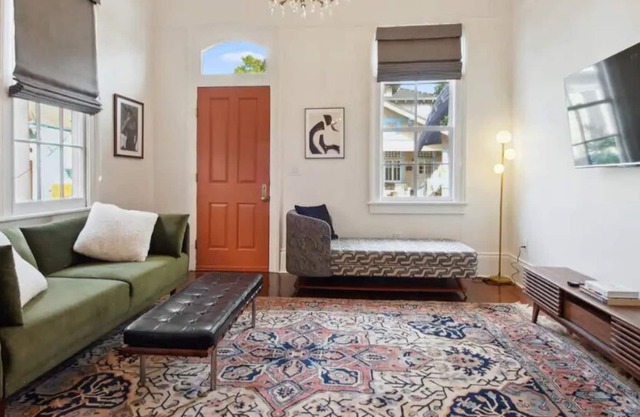 Historic Victorian Near French Quarter