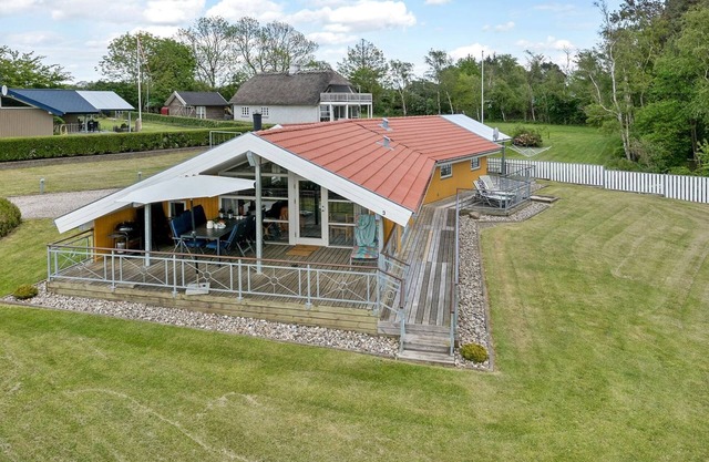 "Hjalmar" - 400m from the sea by Interhome