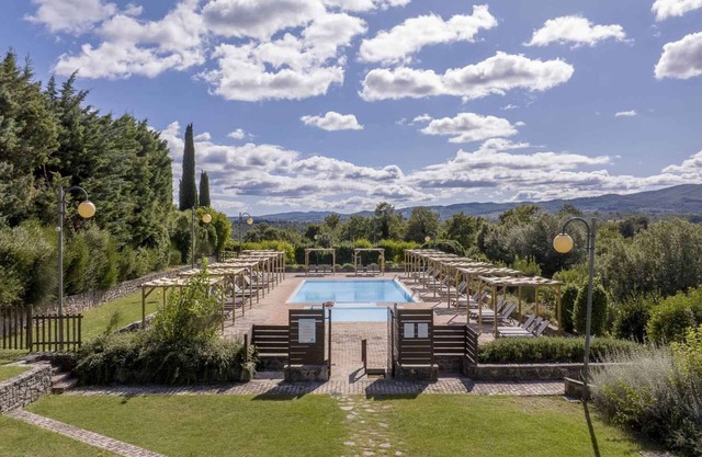 Holiday apartment with garden and air conditioning