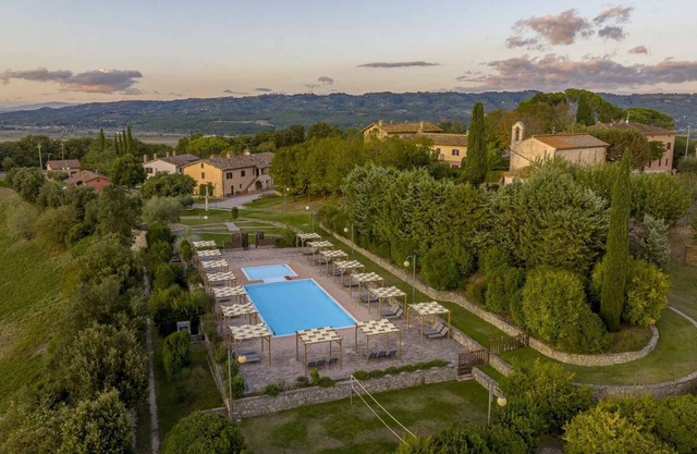 Holiday apartment with air conditioning and pool