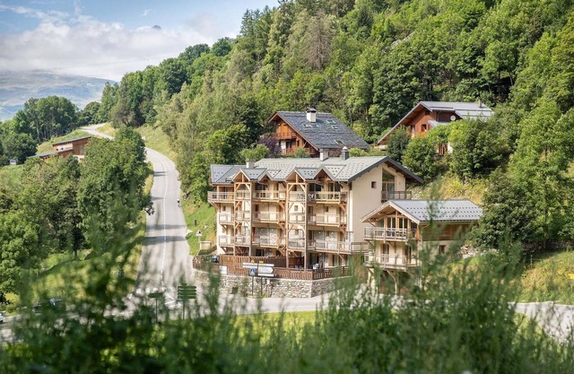Holiday apartment over 2 floors with mountain view