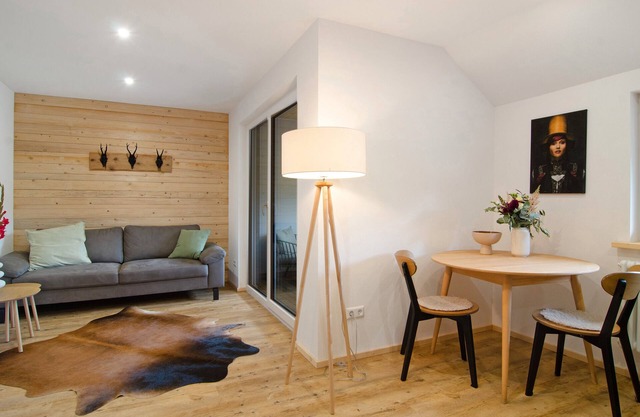 Holiday Apartment 'Sternenhimmel' with Shared Garden, Balcony and Wi-Fi