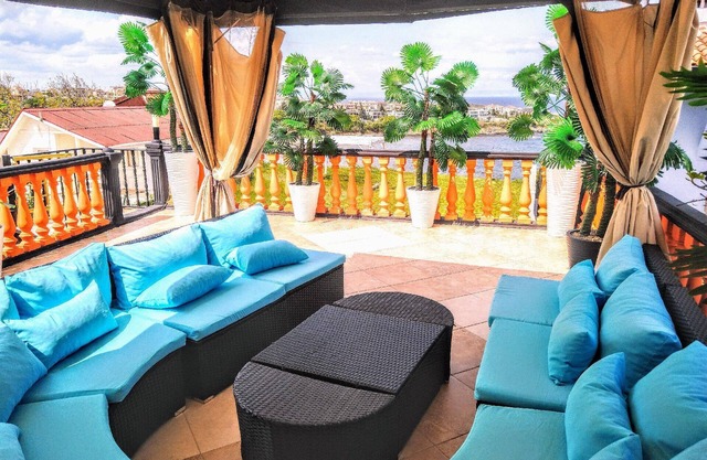 Holiday apartment Chernomorets for 1 - 5 persons with 2 bedrooms - Row house