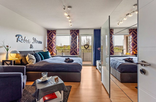 Holiday Apartment "Comfort" with Shared Garden, Balcony & Wi-Fi