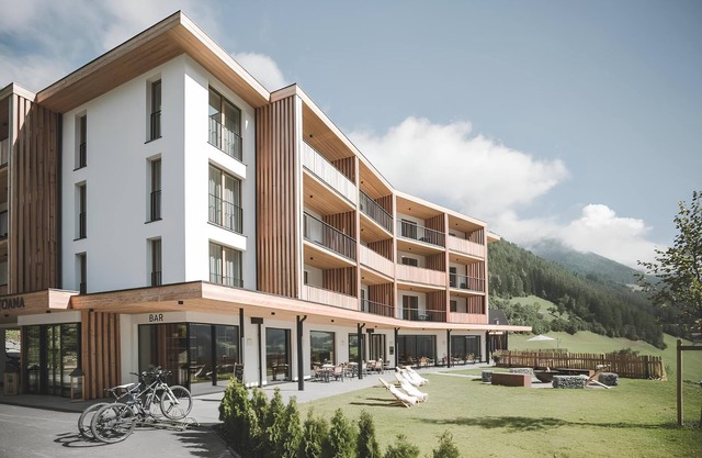 Holiday Apartment "Stoana Apt 3-2" with Relaxing Wellness Area