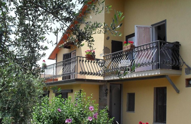 Holiday apartment Marliana for 1 - 5 persons with 2 bedrooms - Twin house