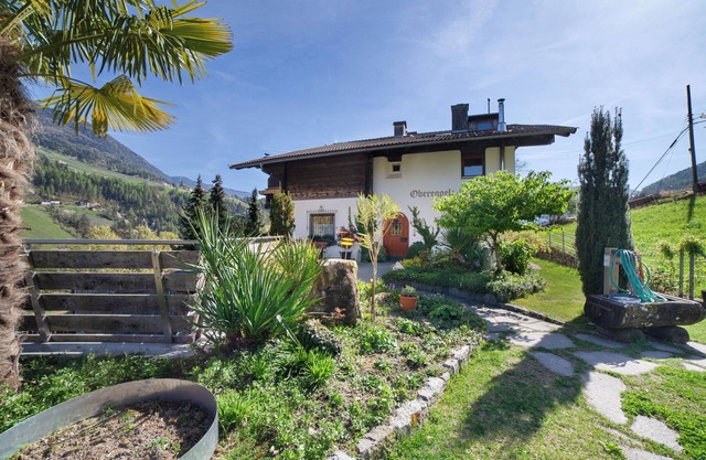 Holiday Apartment 'Riffl Anna' with Mountain View, Balcony and Wi-Fi