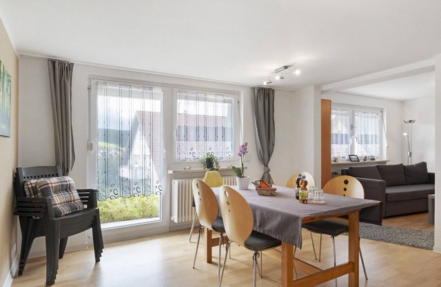 Holiday Apartment 'Windradblick' with Private Terrace and Wi-Fi