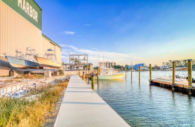 Holiday Harbor Marina Apartment with boat slip!