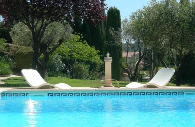 Holiday Home 'Maisonnette Avec Piscine' with Shared Pool, Private Terrace and Wi-Fi