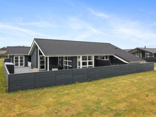 Holiday Home Anett - 400m from the sea by Interhome
