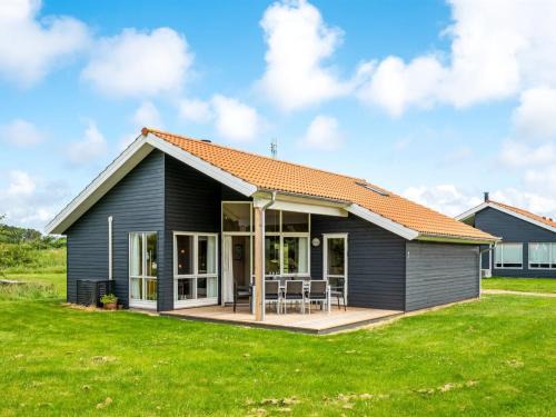 Holiday Home Aurelie - from the sea by Interhome