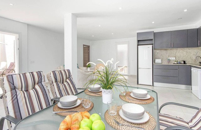 Holiday Home "Casa Renovada centro empuriabrava" with Terrace & Wi-Fi