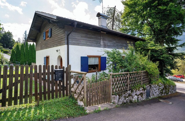 Holiday Home 'Casa Belfort for 9 People' with Mountain View, Terrace and Private Garden