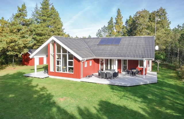Holiday Home Dalen Oksbøl Ii