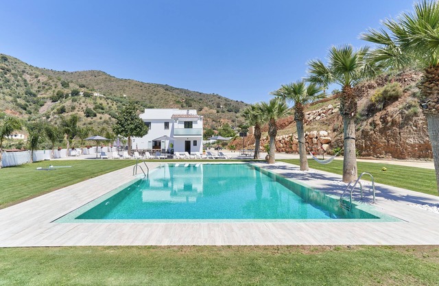 Holiday Home Era del Puerto 3 with Mountain View, Shared Pool & Wi-Fi