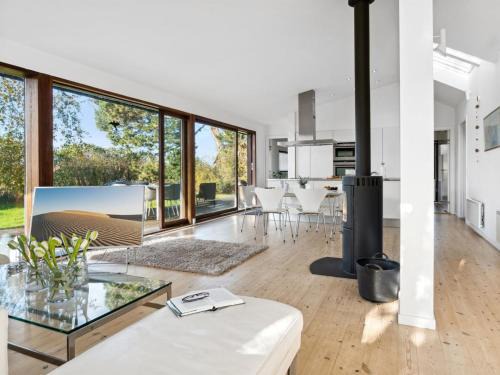 Holiday Home Erikka - 300m to the inlet by Interhome