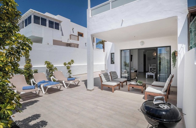 Holiday Home "Alegria" close to the Beach with Garden & Wi-Fi