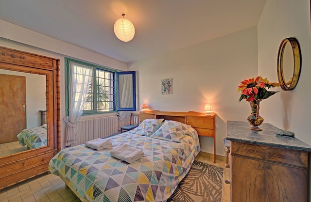 Holiday Home "Les Rosiers" with Shared Garden & Wi-Fi