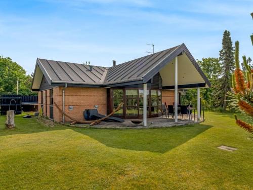 Holiday Home Gitte - from the sea by Interhome