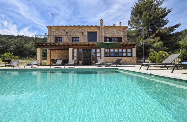 Holiday Home 'Horlandis' with Mountain View, Private Pool and Wi-Fi