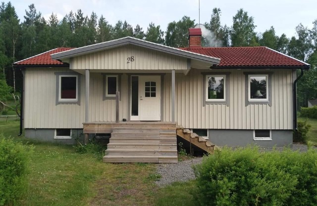 Holiday home in the realm of glass with a beautiful garden