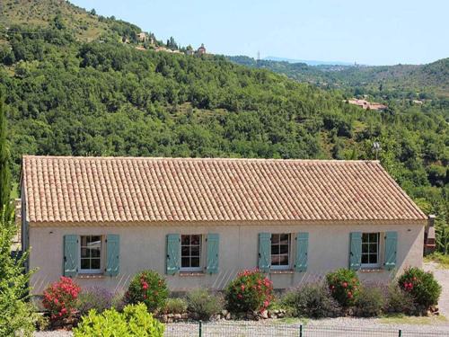 Holiday Home in Toulon with Pool & Beach Nearby