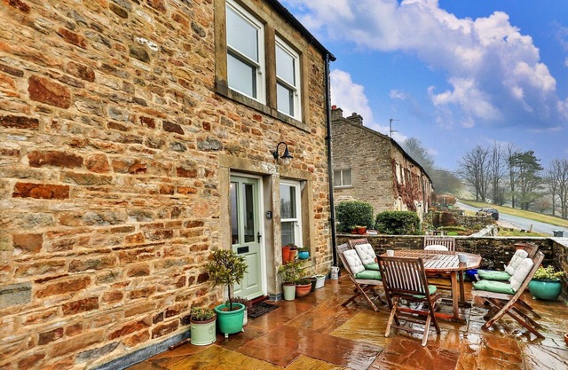 Holiday Home in UK near Scenic Hiking Trails