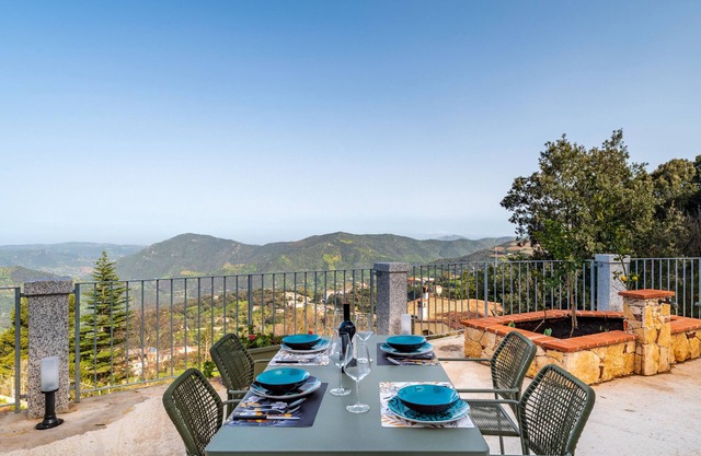 Holiday Home 'Jerzu S'essia De Su Santu 1' with Sea View, Wi-Fi and Air Conditioning