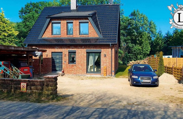 Holiday Home 'Landhaus Ferien Ostsee' with Private Terrace, Wi-Fi and Air Conditioning