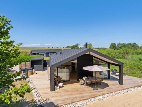Holiday Home Lonneke - 450m from the sea by Interhome