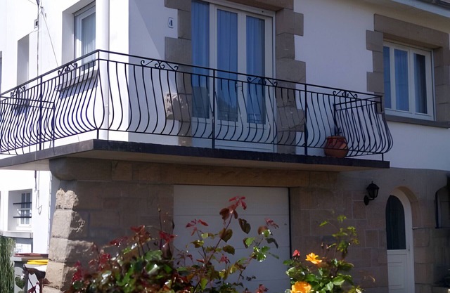 Holiday Home 'Maison De Caractère' with Shared Terrace, Private Garden and Wi-Fi