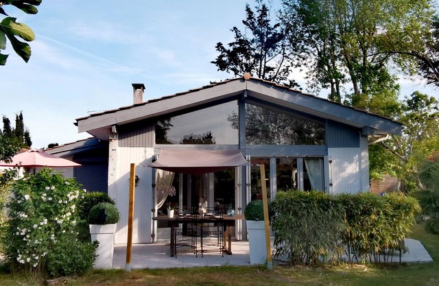 Holiday Home 'Nathou' with Private Terrace, Shared Garden and Wi-Fi